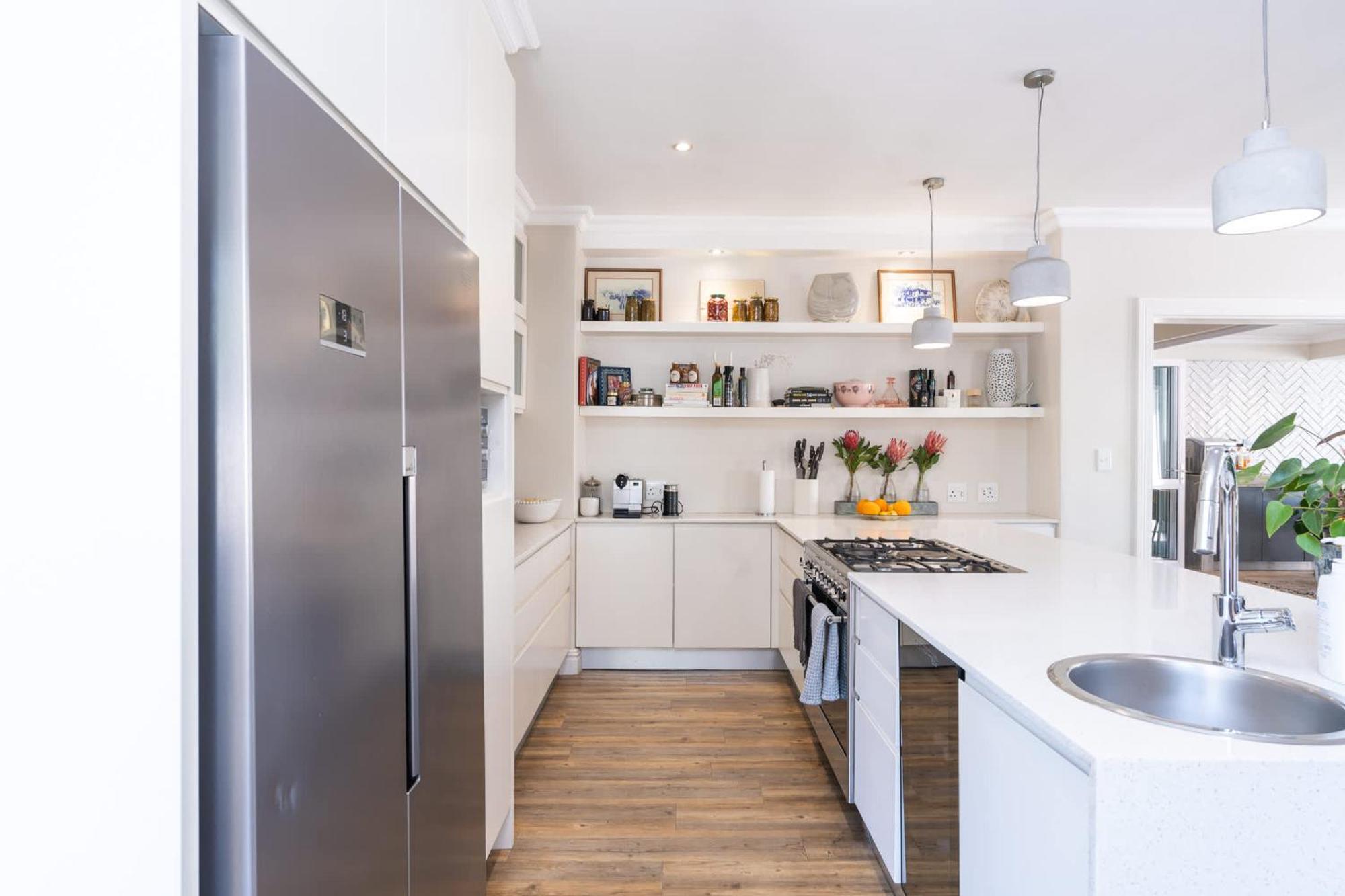 4 Bedroom Haven In Chelsea Village Holiday home