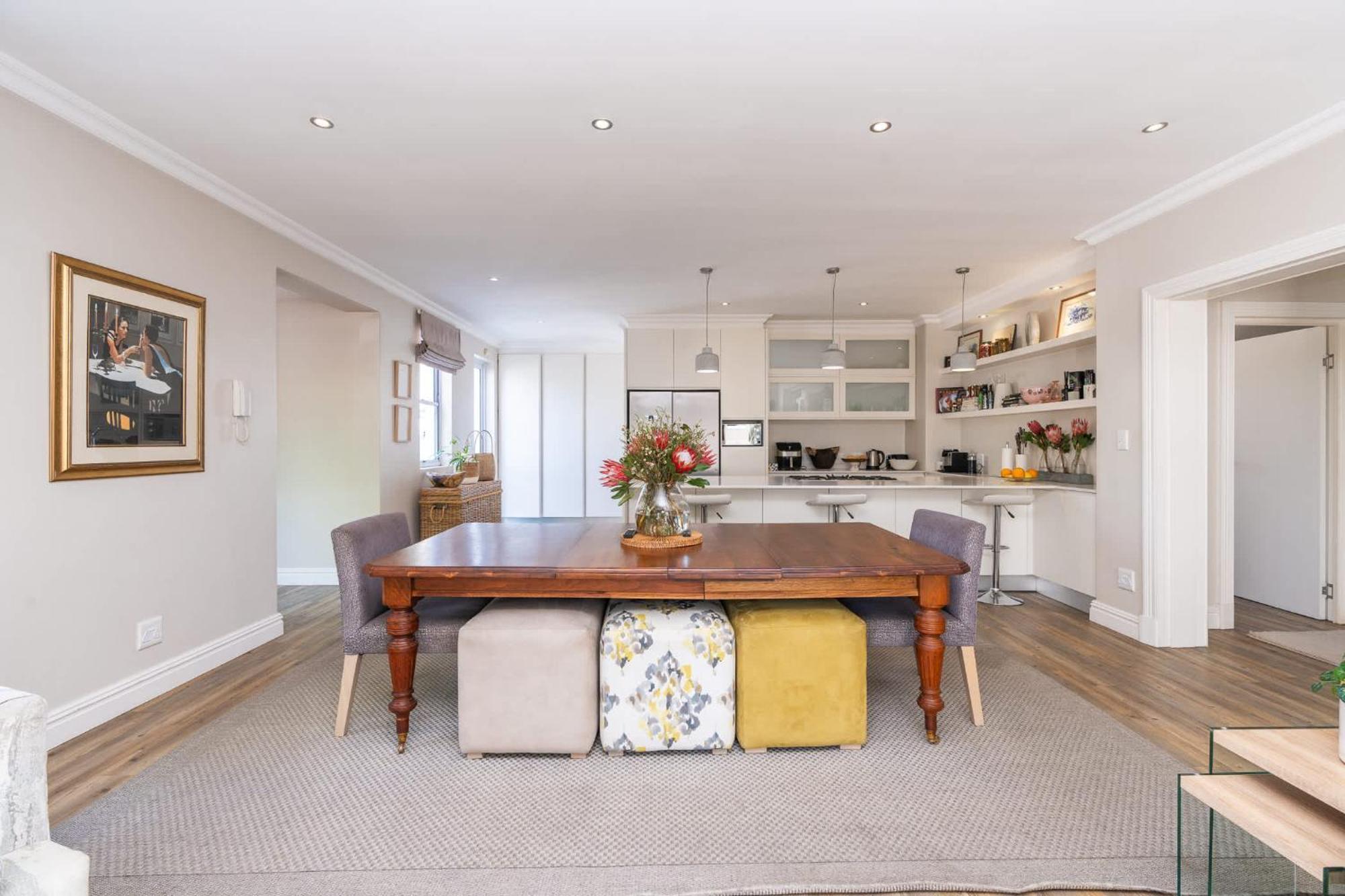 Holiday home 4 Bedroom Haven In Chelsea Village