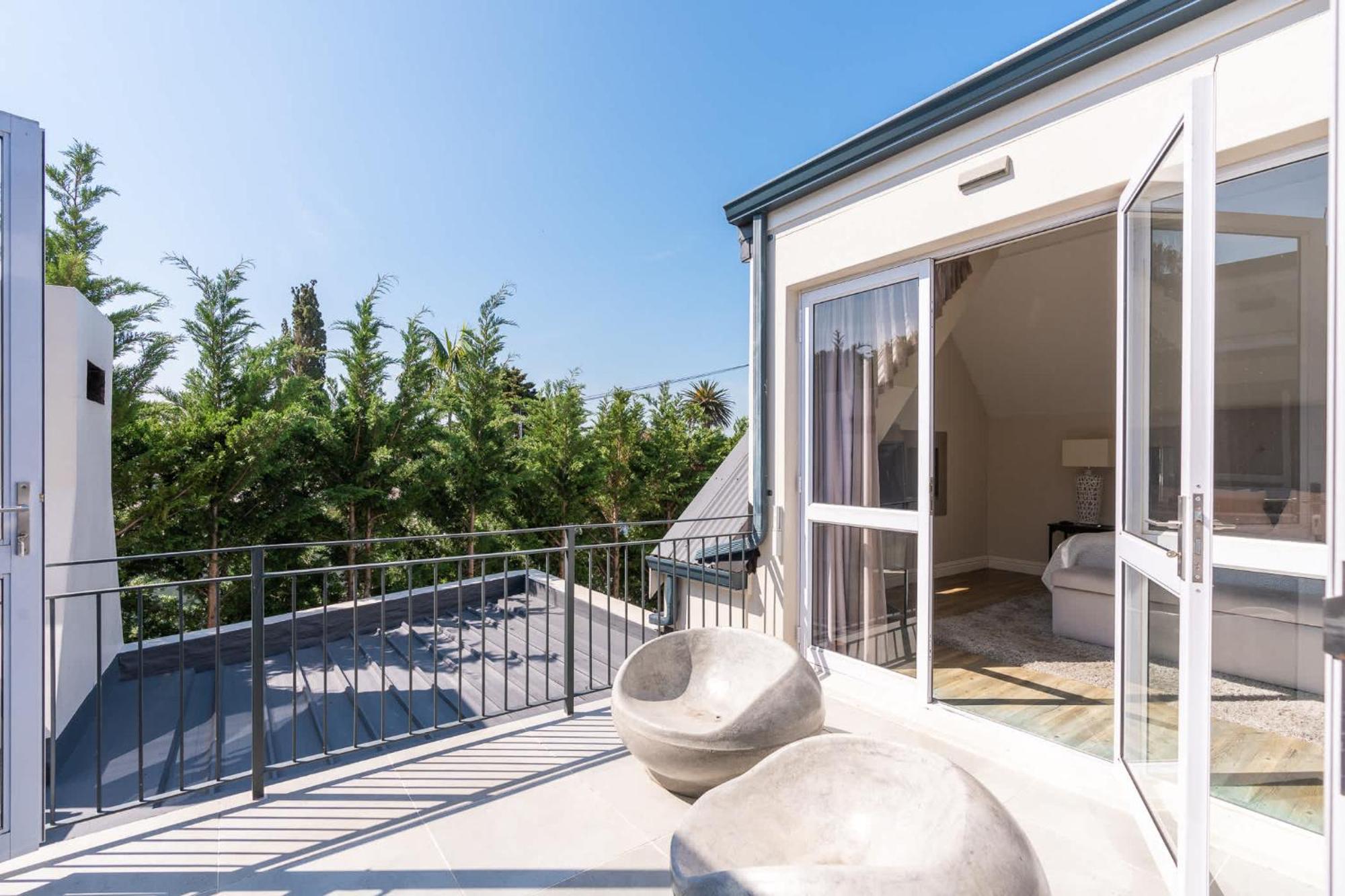 4 Bedroom Haven In Chelsea Village Cape Town